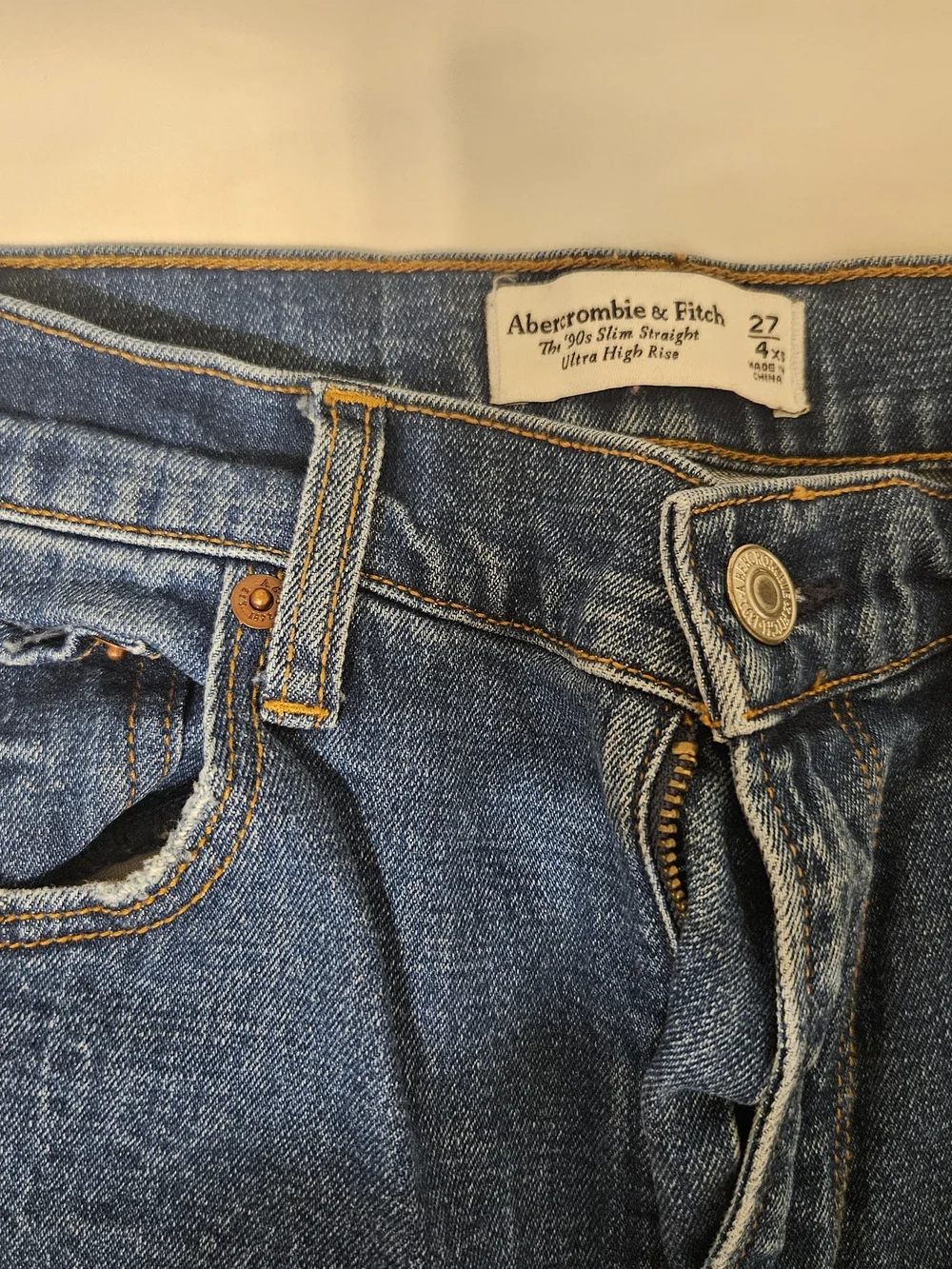 High-Rise Straight Leg Women's Jeans in Dark Blue